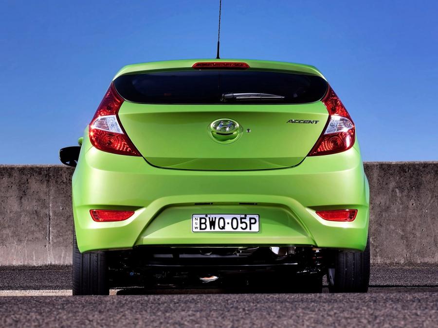  Hyundai Accent 5-Door 2011 года  (AU) (фото 12 из 16)